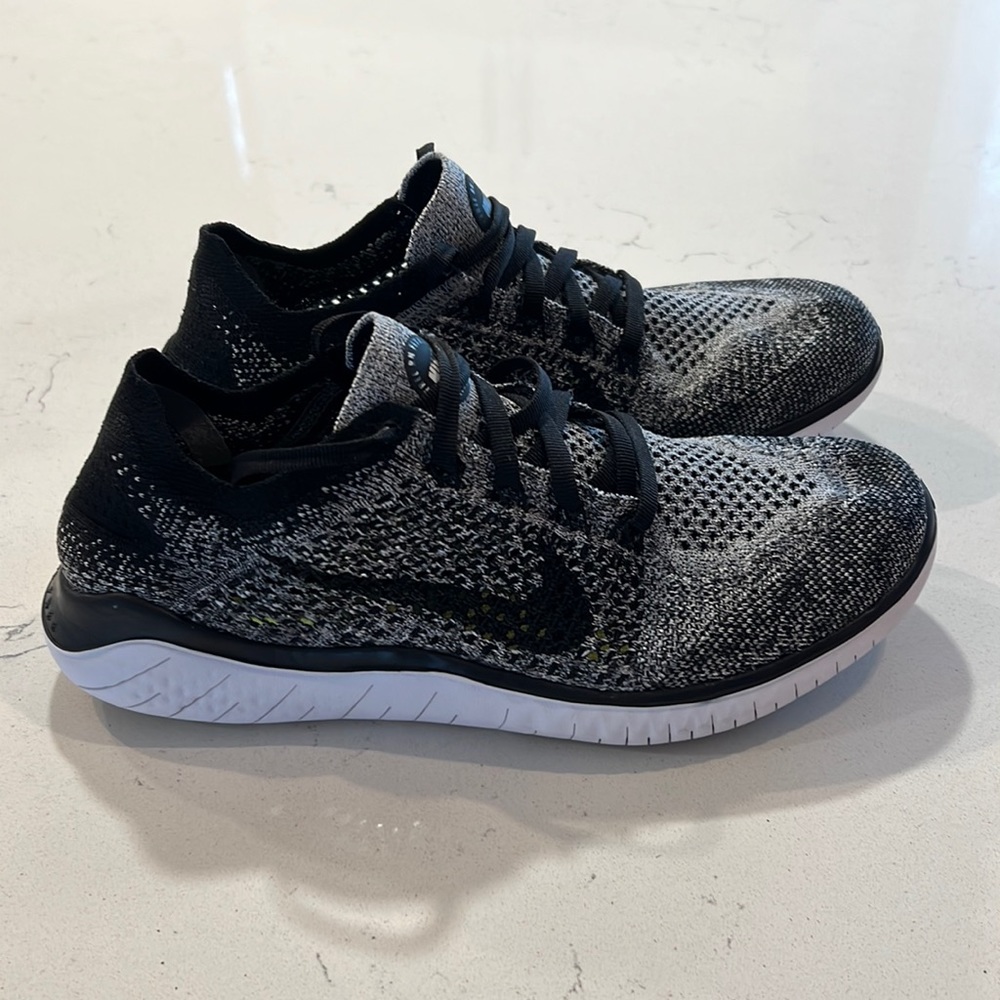 Nike flyknit run size 7.5